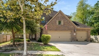 8102 Little Scarlet St in Conroe, TX - Building Photo
