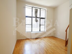 105 Lexington Avenue in New York, NY - Building Photo - Interior Photo