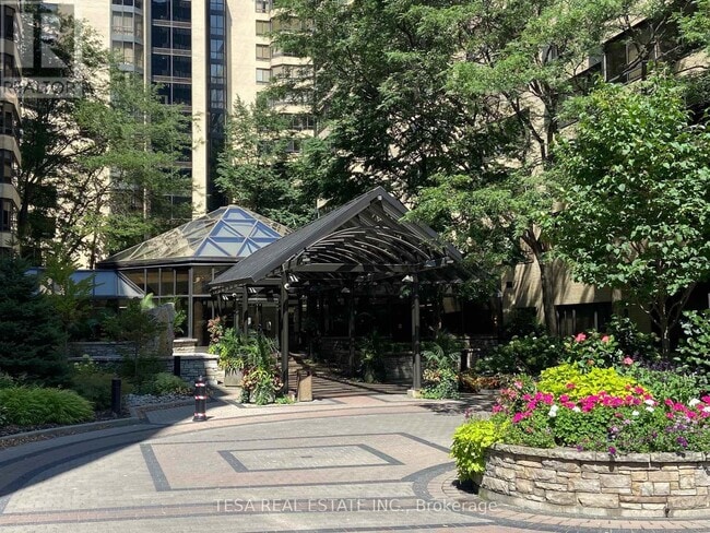 195 St Patrick St in Toronto, ON - Building Photo - Building Photo