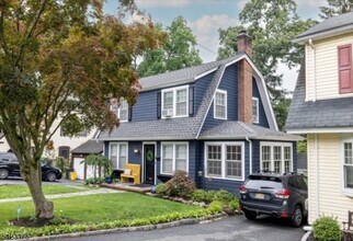 6 Elliott Pl in West Orange, NJ - Building Photo - Building Photo