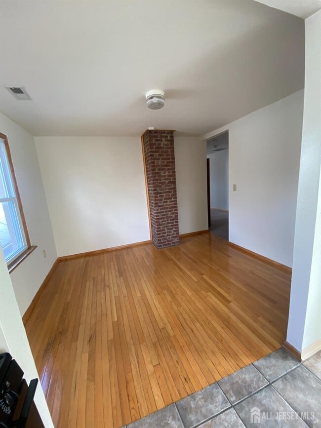 155 Livingston Ave in New Brunswick, NJ - Building Photo - Building Photo