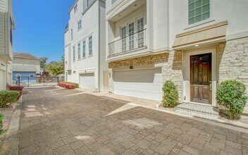 1414 Sabine St in Houston, TX - Building Photo - Building Photo