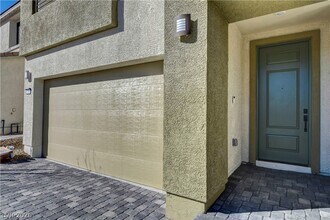 6360 Pipers Brk Ln in Enterprise, NV - Building Photo - Building Photo