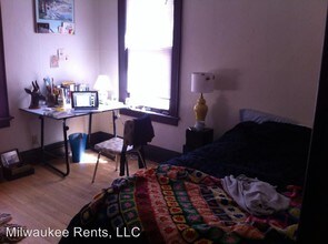 1700 E Belleview Pl in Milwaukee, WI - Foto de edificio - Building Photo