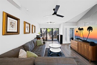 340 City View Dr in Fort Lauderdale, FL - Foto de edificio - Building Photo