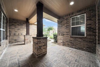 22719 Shieldhall Ln in Tomball, TX - Building Photo - Building Photo