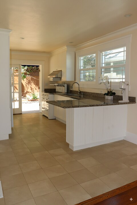 1399 San Anselmo Ave in San Anselmo, CA - Building Photo
