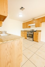 3431 W 67th St in Los Angeles, CA - Building Photo - Building Photo