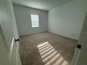 2951 Sailhouse Dr in St. Cloud, FL - Building Photo - Building Photo