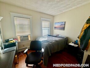 288 Boston Ave in Medford, MA - Foto de edificio - Building Photo