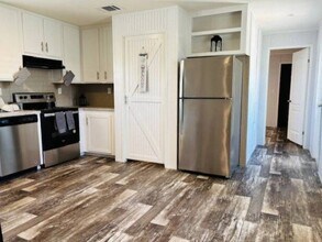 128 Los Platanos St in Mercedes, TX - Building Photo - Building Photo