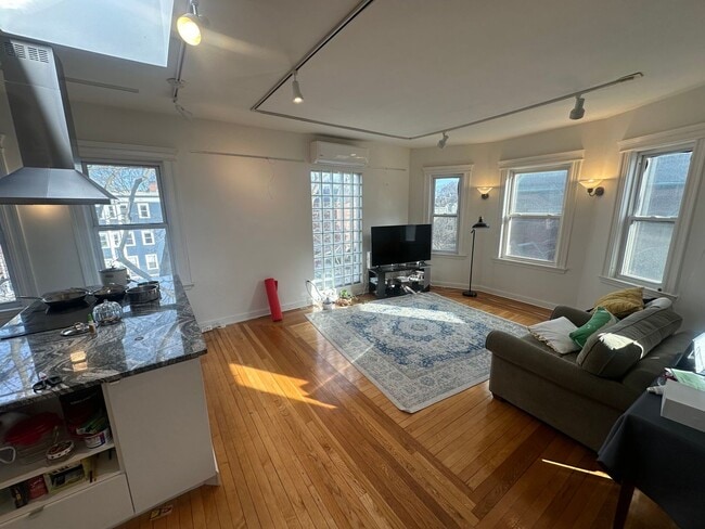 222 Harvard St in Cambridge, MA - Building Photo - Building Photo