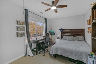 220 Hinton Ave in Chesapeake, VA - Building Photo - Building Photo