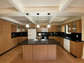 1205 S Flagler Ave in Pompano Beach, FL - Building Photo
