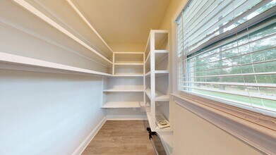 Totally Updated Home on Oak Bowery in Opelika, AL - Building Photo - Building Photo