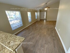 7464 Oxford Garden Cir in Apollo Beach, FL - Building Photo - Building Photo