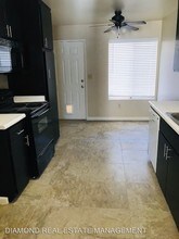 9401 Thistlewood Ct in Bakersfield, CA - Building Photo - Building Photo