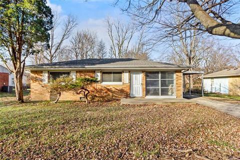 1260 Farley Dr in Indianapolis, IN - Building Photo