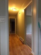 352 Ohio St, Unit 1 in Bangor, ME - Foto de edificio - Building Photo