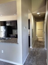 100 S Locust Grove Rd in Meridian, ID - Building Photo - Building Photo