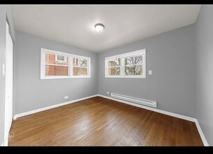 8023 S Ellis Ave in Chicago, IL - Building Photo - Building Photo
