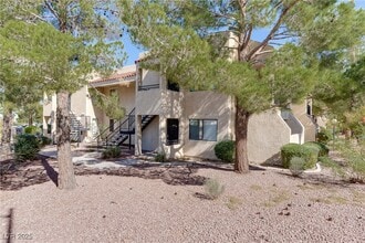 601 Cabrillo Cir in Henderson, NV - Foto de edificio - Building Photo