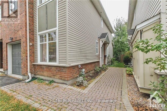 517 Devonwood Cir in Ottawa, ON - Building Photo - Building Photo