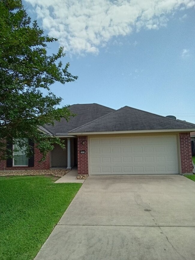 2920 Le Oaks Dr in Bossier City, LA - Building Photo - Building Photo
