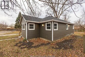 1179 Prado Pl in Windsor, ON - Building Photo - Building Photo