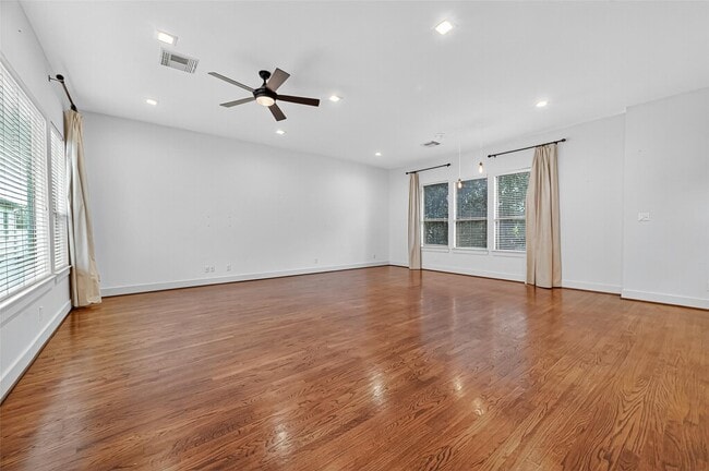 property at 918 Lester St