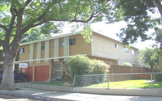 7228 Milton Ave in Whittier, CA - Building Photo