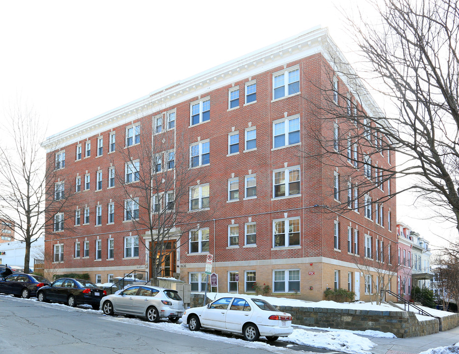 St Dennis Apartments in Washington, DC - Building Photo