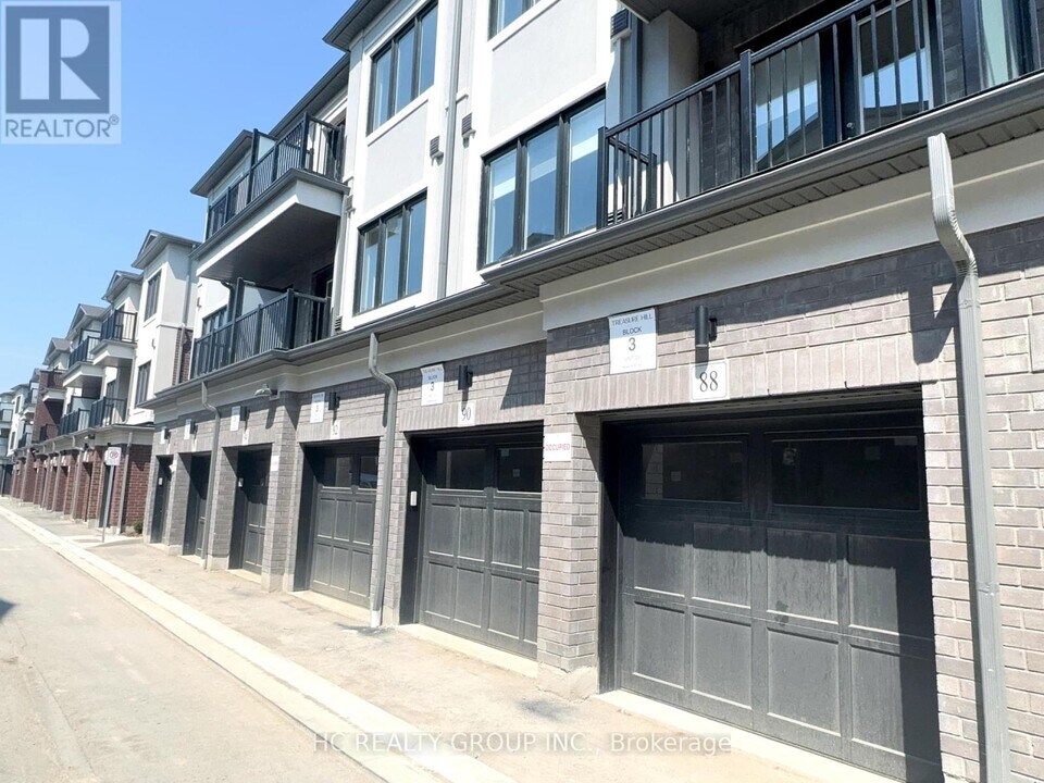 88 Matawin Ln in Richmond Hill, ON - Building Photo