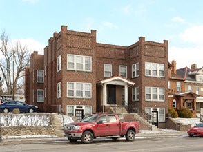 The View on High in Columbus, OH - Building Photo - Building Photo