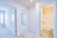 140 Clingstone Trl photo'