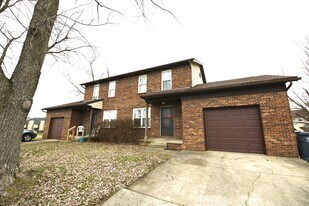 2297 Ayers Dr in Reynoldsburg, OH - Building Photo