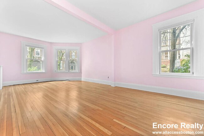 property at 87 Browne St