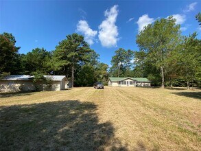 20 White Oak Dr in Huntsville, TX - Building Photo - Building Photo