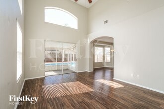 4701 Hunts Ct in Plant City, FL - Foto de edificio - Building Photo