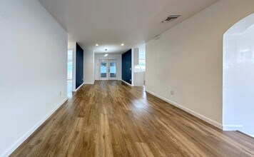 2917 E Yukon St in Tampa, FL - Building Photo - Building Photo
