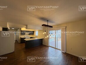 W656 Edwards Ave in Marinette, WI - Building Photo - Building Photo