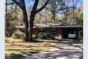 104 Nottingham Trail in Statesboro, GA - Building Photo