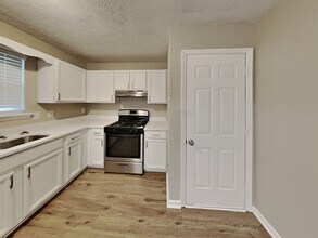 188 Hale Haven Dr in Douglasville, GA - Building Photo - Building Photo