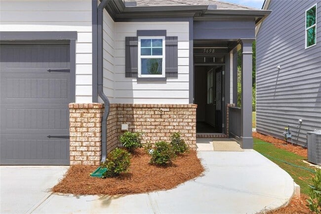 5698 Cricket Melody Ln in Flowery Branch, GA - Building Photo - Building Photo