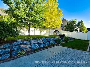 3675 W Plymouth Rock Cv in Lehi, UT - Building Photo - Building Photo