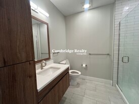 15 Central St, Unit 307A in Somerville, MA - Building Photo