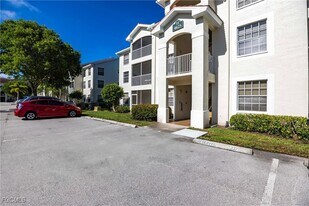 4625 St Croix Ln in Naples, FL - Building Photo