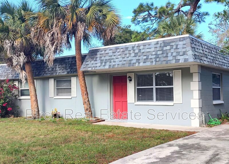 5843 Louisiana Ave in New Port Richey, FL - Building Photo