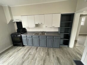 319 18th St N in Escanaba, MI - Building Photo - Building Photo