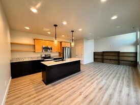 739 Stone Peak Loop in Driggs, ID - Building Photo